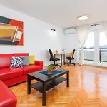 Sunny Aura - Lungomare - With Parking * פולה