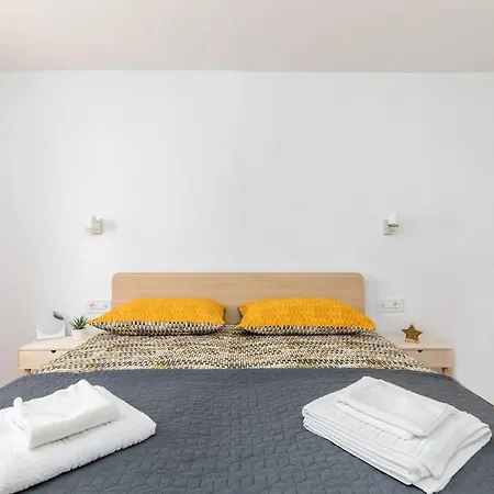 Apartment Sunny Aura - Lungomare - Special Rate - Building Works On Facade