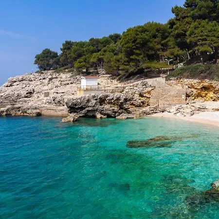 Sunny Aura - Travel & Work - With Parking * Pula