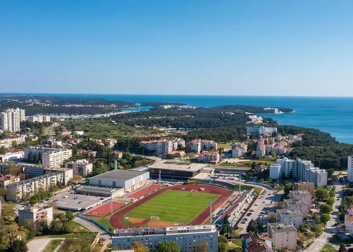 Lejlighed Sunny Aura - Travel & Work - With Parking Pula