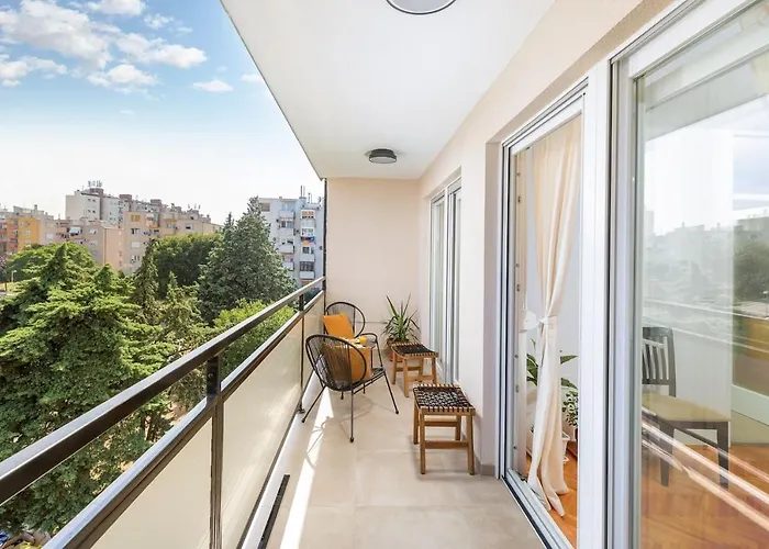 Sunny Aura - Travel & Work - With Parking Pula