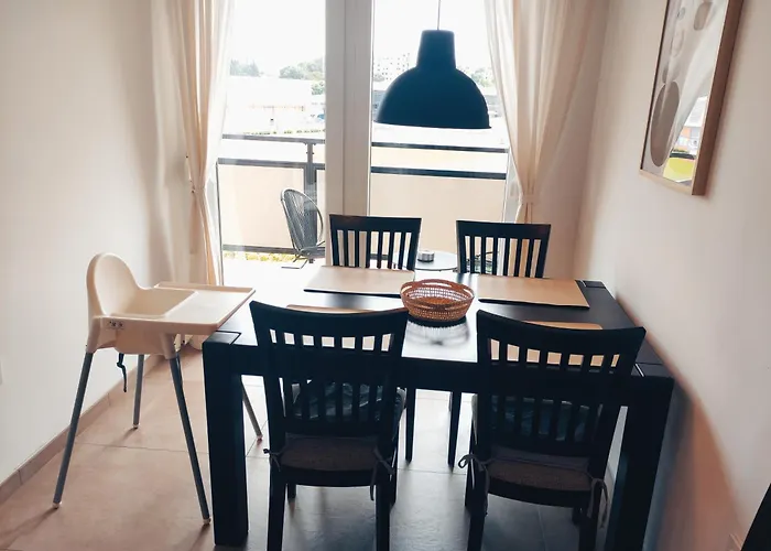 Sunny Aura - Travel & Work - With Parking